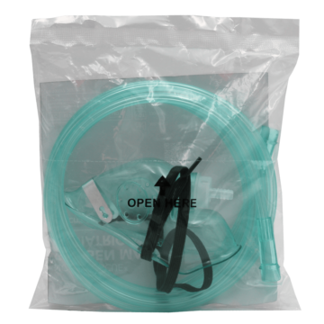The NORSE RESCUE® Oxygen Mask, Medium (Pediatric), is designed for children requiring medium concentration oxygen therapy. Ideal for situations such as awakening, minor trauma, and patient transport, this mask delivers oxygen concentrations between 40-60%, depending on breathing patterns, with a hose length of 200 cm for mobility and comfort. - BR-100077