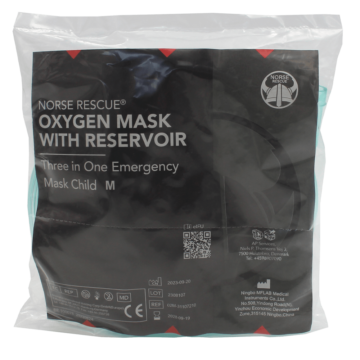 The NORSE RESCUE® Oxygen Mask with Reservoir, size Medium, is a pediatric three-in-one emergency mask designed for flexibility in oxygen delivery. It can be adjusted from high to medium concentration levels, equipped with a side valve, reservoir bag, and a standard connector, complemented by a 200 cm hose for extensive mobility and ease of use. - BR-100078