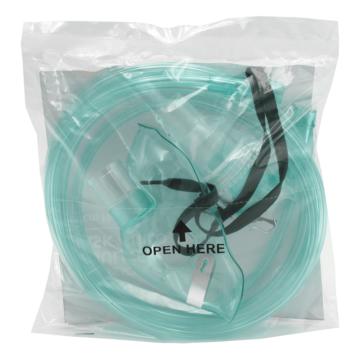 The NORSE RESCUE® Nebulizer Mask, Medium, is specifically designed for pediatric patients, providing a comfortable and effective solution for children requiring nebulized medication or oxygen supplementation. Featuring a 200 cm hose for flexibility and mobility, this mask ensures efficient medication delivery and patient comfort during treatment. - BR-100080